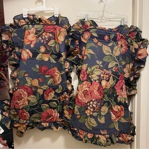 Set Lot Of 2 Pillow Sham Shams Green & Pink Floral Ruffled Edge  20x26